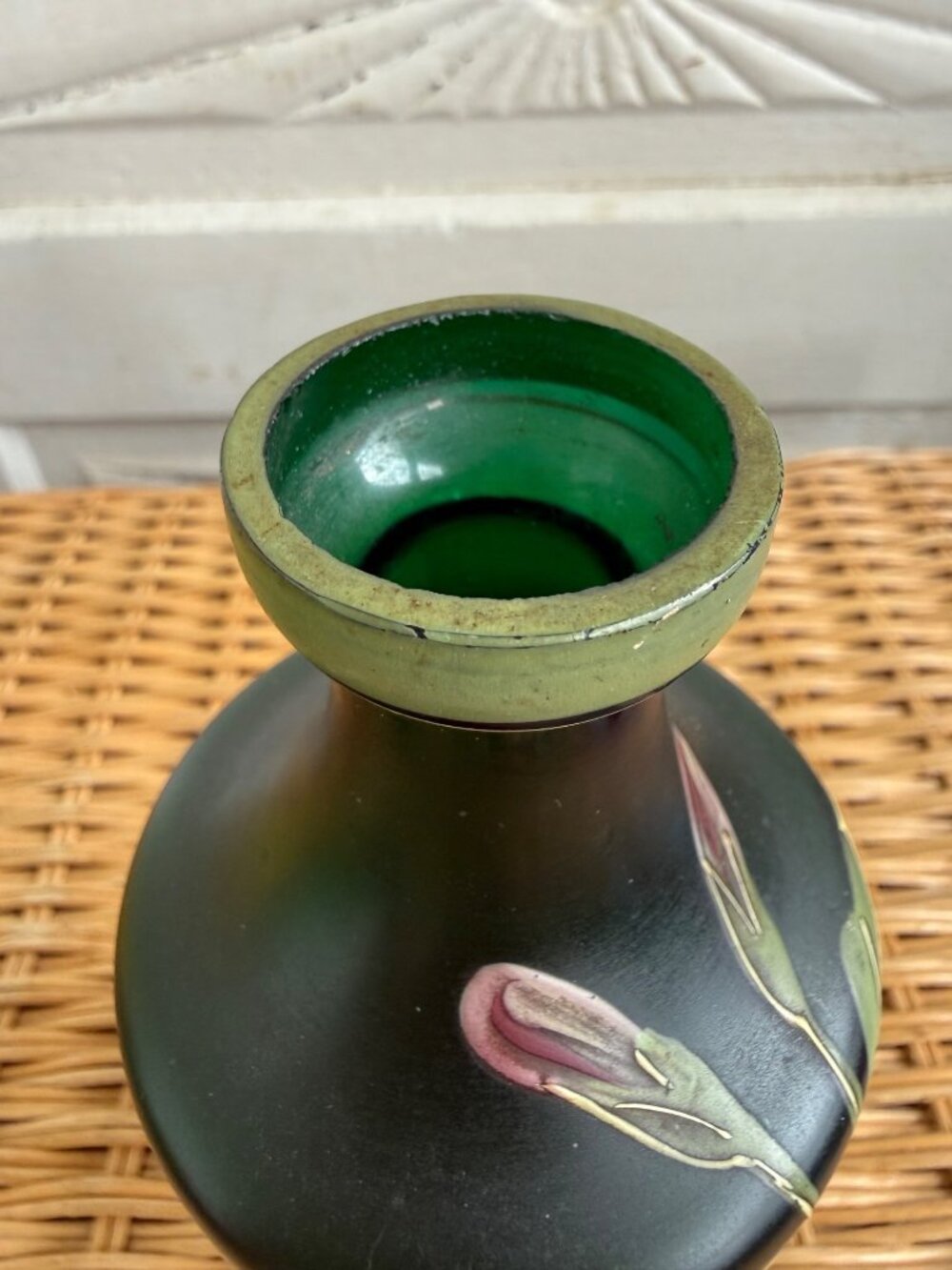 Antique 1910s Carl Goldberg Bohemian Art Nouveau Green Glass Vase Purple Flowers - Picture 4 of 10